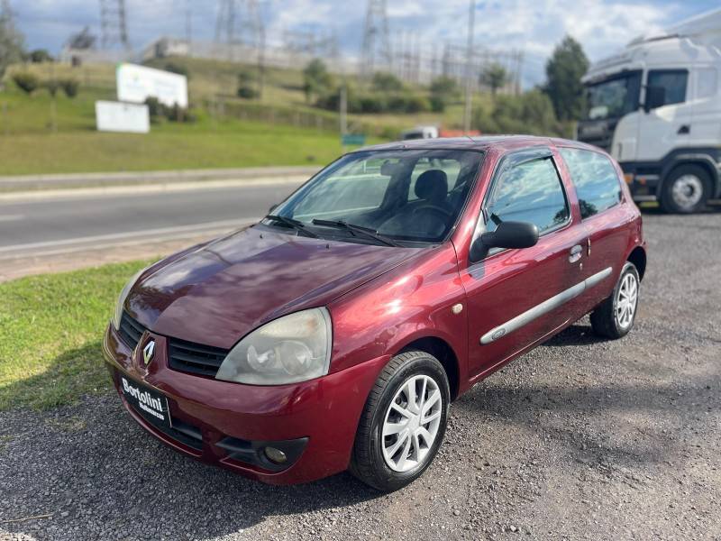 RENAULT - CLIO - 2007/2008 - Vermelha - R$ 18.900,00