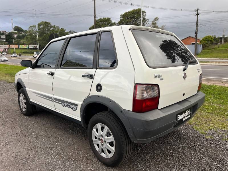 FIAT - UNO - 2011/2011 - Branca - R$ 27.900,00