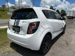 CHEVROLET - SONIC - 2013/2014 - Branca - R$ 41.900,00