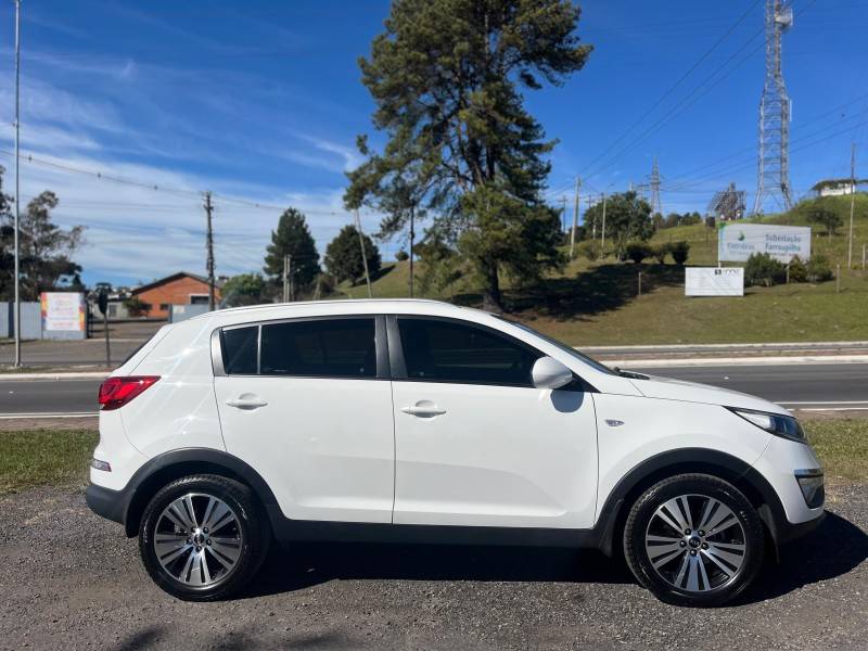 KIA MOTORS - SPORTAGE - 2014/2015 - Branca - R$ 76.000,00
