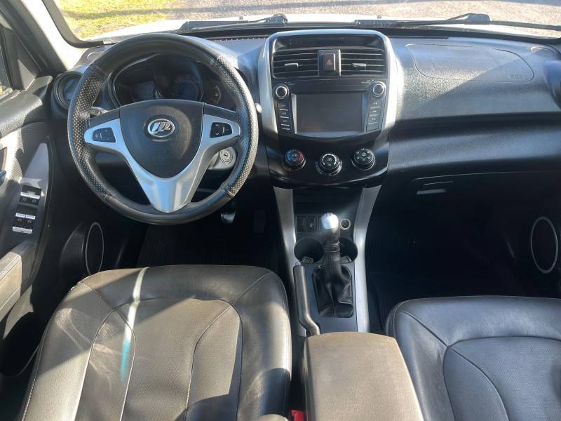 LIFAN - X60 - 2015/2016 - Branca - R$ 44.900,00