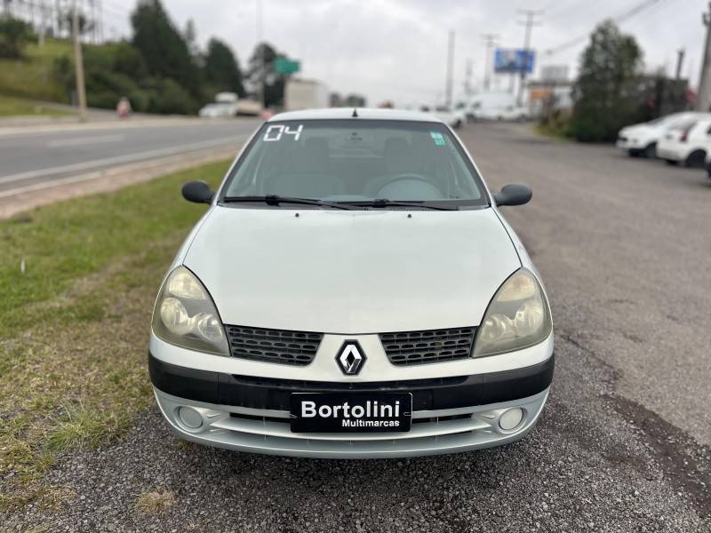 RENAULT - CLIO - 2004/2004 - Prata - R$ 16.900,00