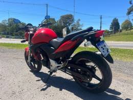 HONDA - CB 300R - 2011/2011 - Vermelha - R$ 12.900,00