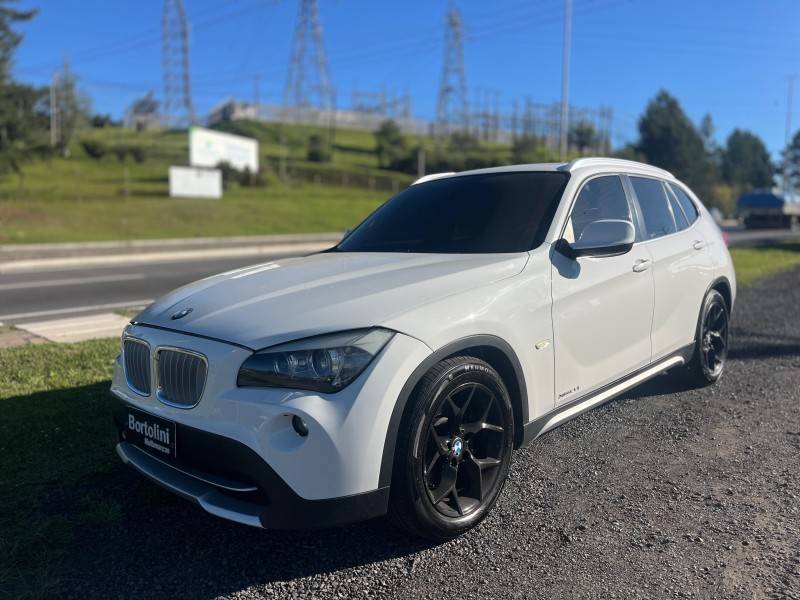BMW - X1 - 2011/2012 - Branca - R$ 75.000,00