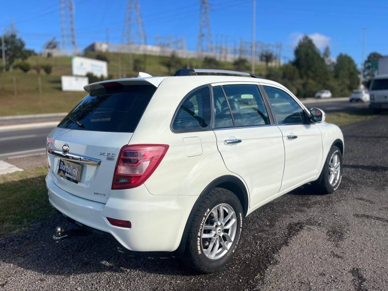 LIFAN - X60 - 2015/2016 - Branca - R$ 44.900,00