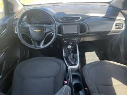 CHEVROLET - ONIX - 2013/2014 - Branca - R$ 47.900,00