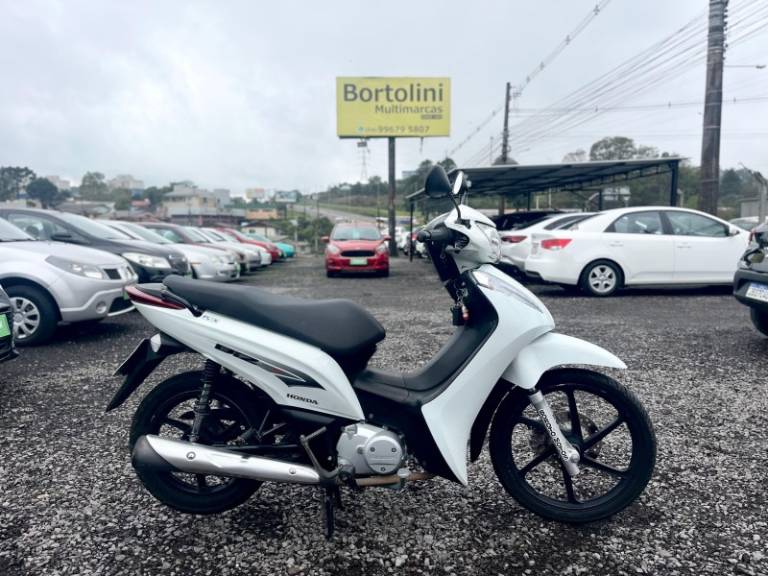 HONDA - BIZ 125 - 2013/2013 - Branca - R$ 13.000,00
