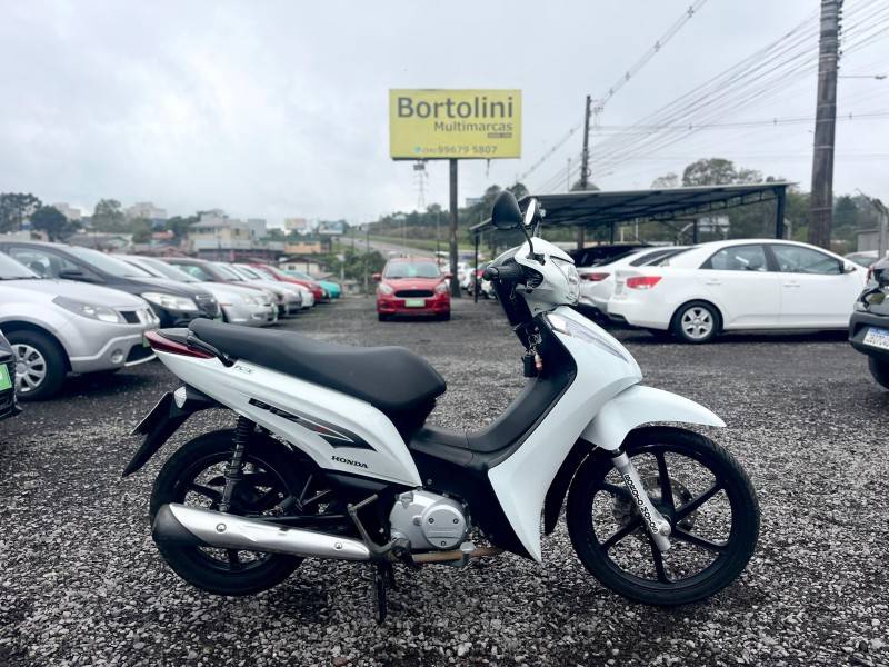 HONDA - BIZ 125 - 2013/2013 - Branca - R$ 13.000,00