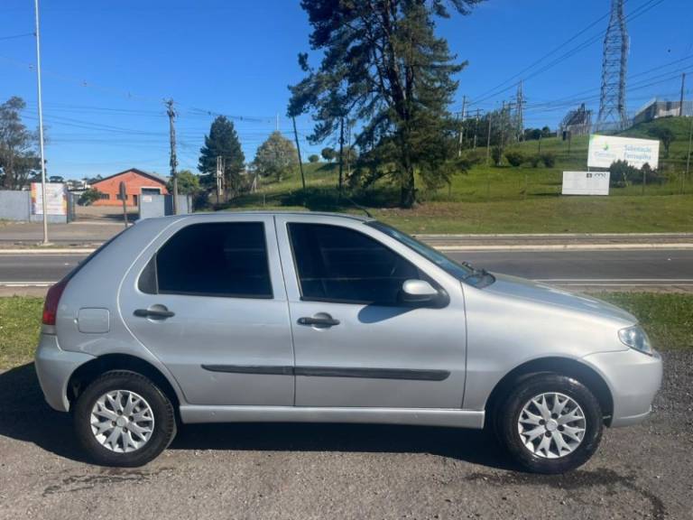 FIAT - PALIO - 2011/2012 - Prata - R$ 27.900,00