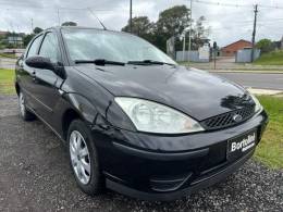 FORD - FOCUS - 2006/2007 - Preta - R$ 25.900,00