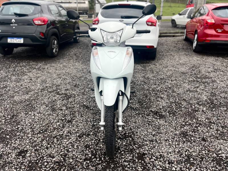 HONDA - BIZ 125 - 2013/2013 - Branca - R$ 13.000,00