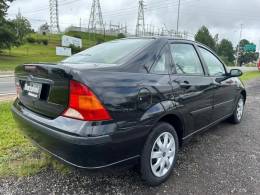 FORD - FOCUS - 2006/2007 - Preta - R$ 25.900,00