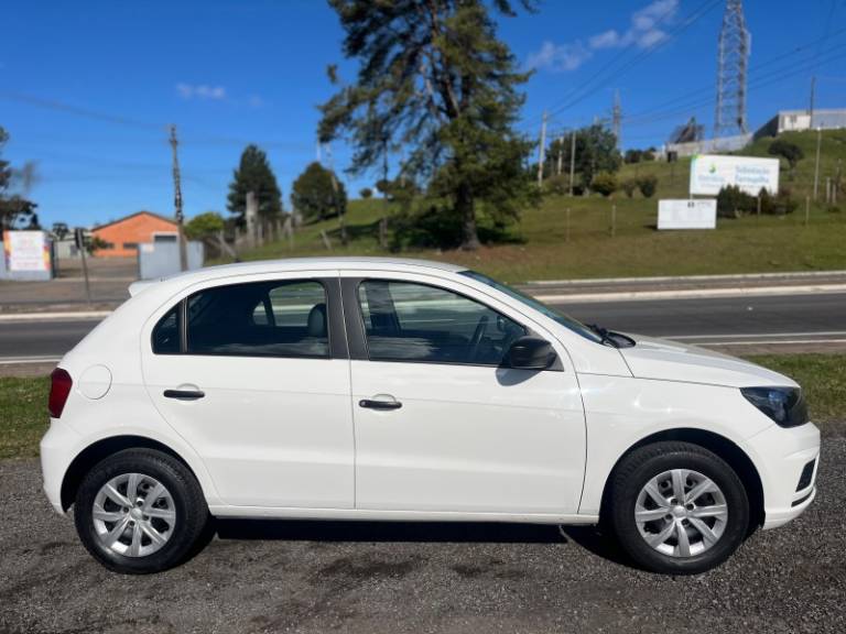 VOLKSWAGEN - GOL - 2019/2020 - Branca - R$ 49.900,00